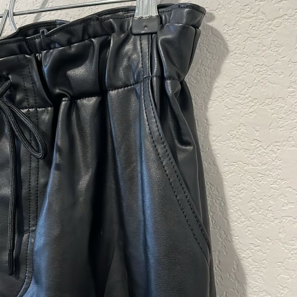 ABERCROMBIE & FITCH Paperbag Waist Vegan Leather Joggers, Size S - Picture 5 of 9